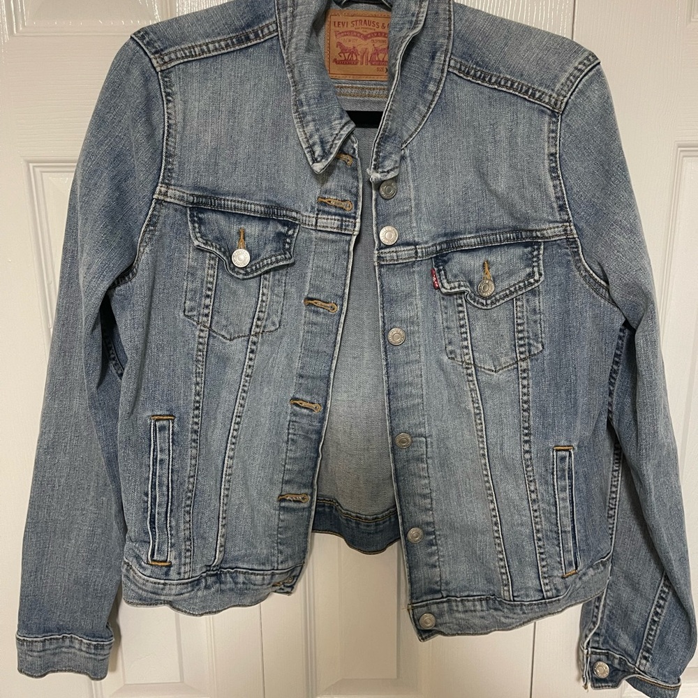 Levi's Light Blue Denim Jacket with Contrast Stitching